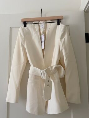 White Jacket | Sinsay | Size XS | Brand New with Tags (NWT)